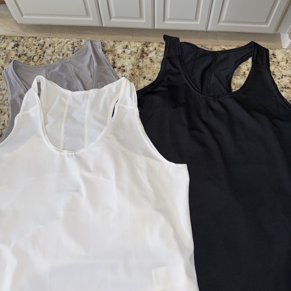 Holloway 222777 Ladies Tank Powered by Coolcore White Black And Gray Sz L. 5552